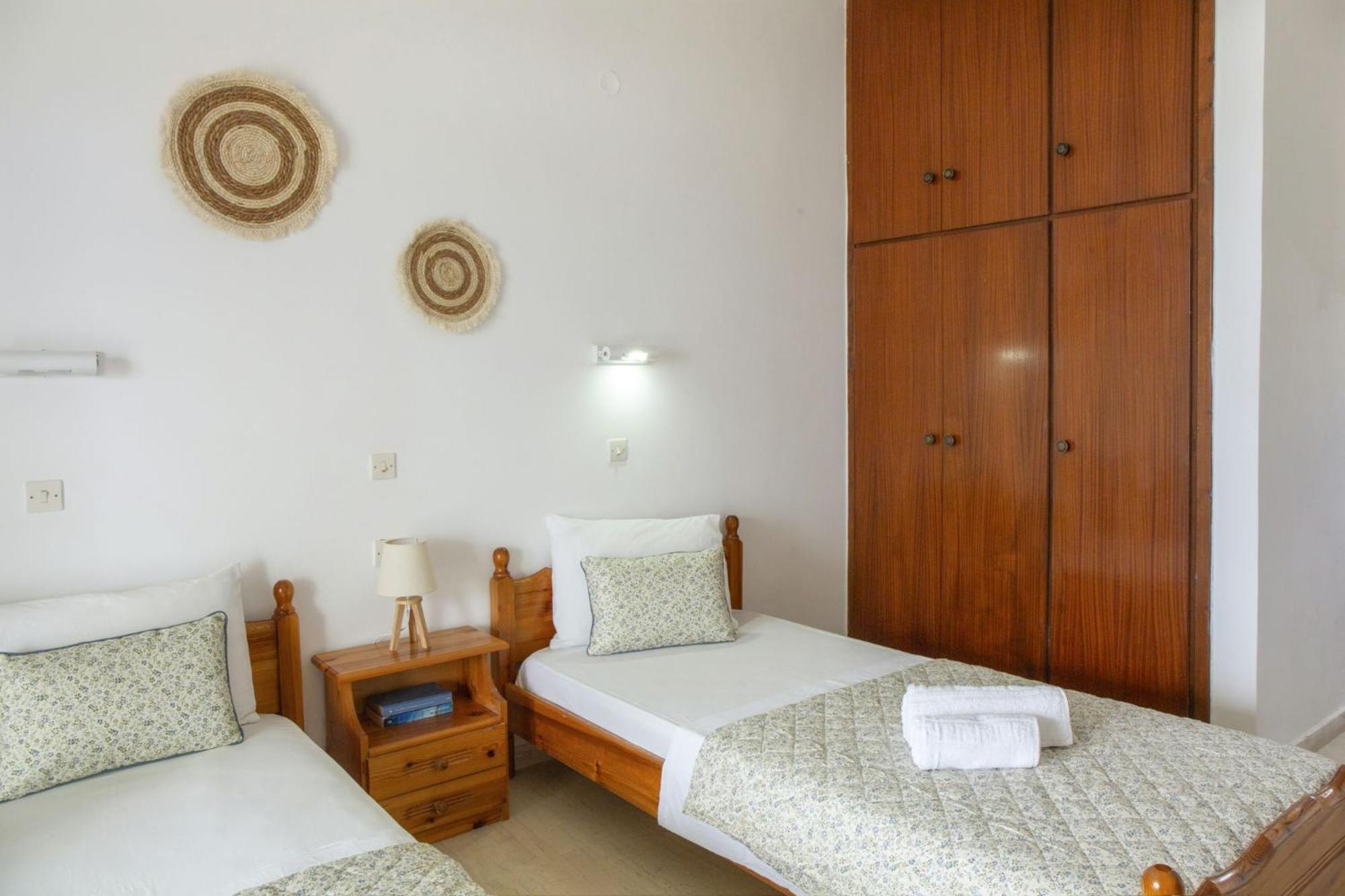 Searocco Studios & Apartments - Close To Alykes Center, By Zantewize Room photo